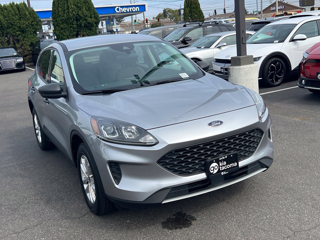 Used 2022 Ford Escape S AWD/4WD image 3