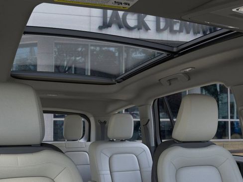 New 2026 Lincoln Aviator Reserve AWD/4WD image 22