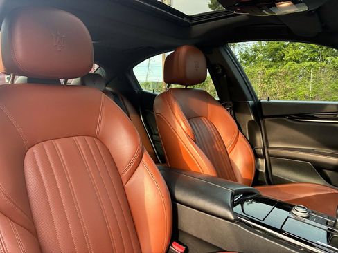 Used 2017 Maserati Ghibli S RWD image 26