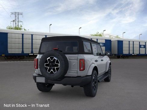 New 2026 Ford Bronco Outer Banks AWD/4WD image 8