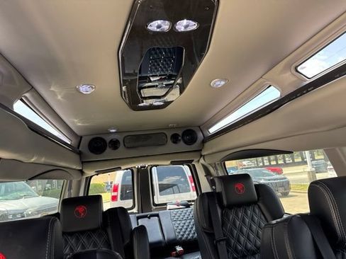Used 2023 Chevrolet Express 2500 Extended RWD image 16