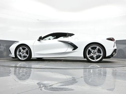 Used 2022 Chevrolet Corvette Stingray Coupe w/ 1LT RWD image 46