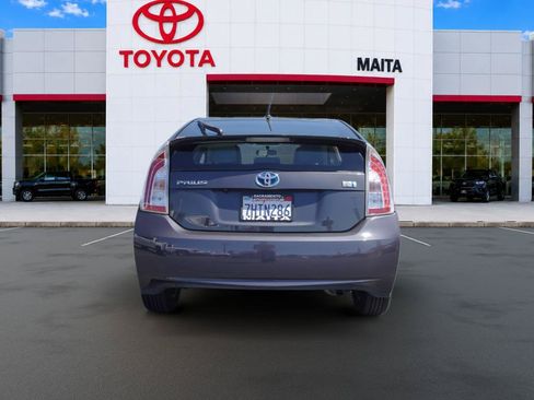 Used 2015 Toyota Prius Two FWD image 4