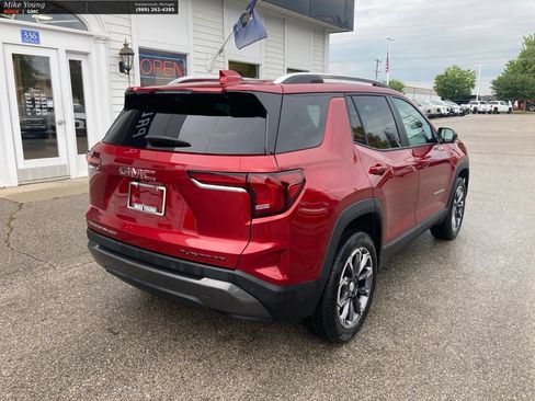 Used 2025 GMC Terrain Elevation w/ Elevation Premium Package AWD/4WD image 5