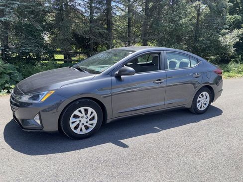 Used 2020 Hyundai Elantra SE w/ Cargo Package (C1) FWD image 8