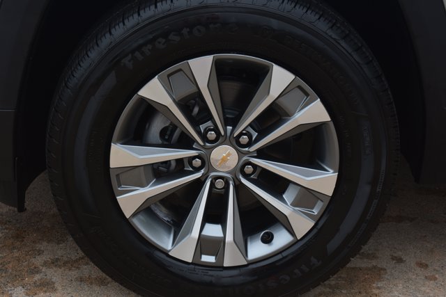 New 2027 Chevrolet Equinox LT w/ Safety and Technology Package FWD image 10