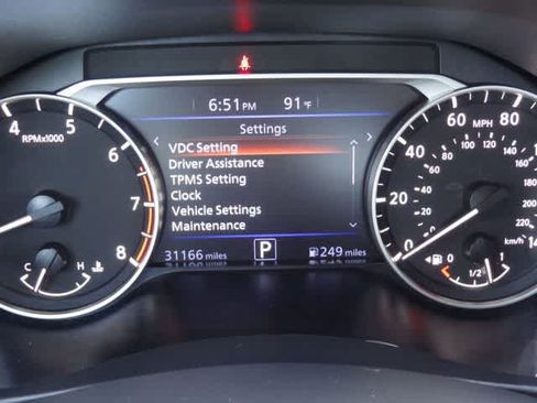 Used 2025 Nissan Altima 2.5 SV FWD image 18