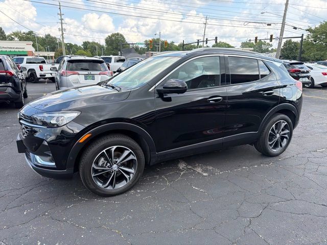 Certified 2023 Buick Encore GX Essence w/ Advanced Technology Package AWD/4WD image 3