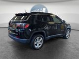 Used 2023 Jeep Compass Latitude image 3