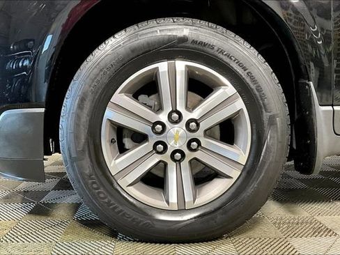 Used 2017 Chevrolet Traverse LT image 8