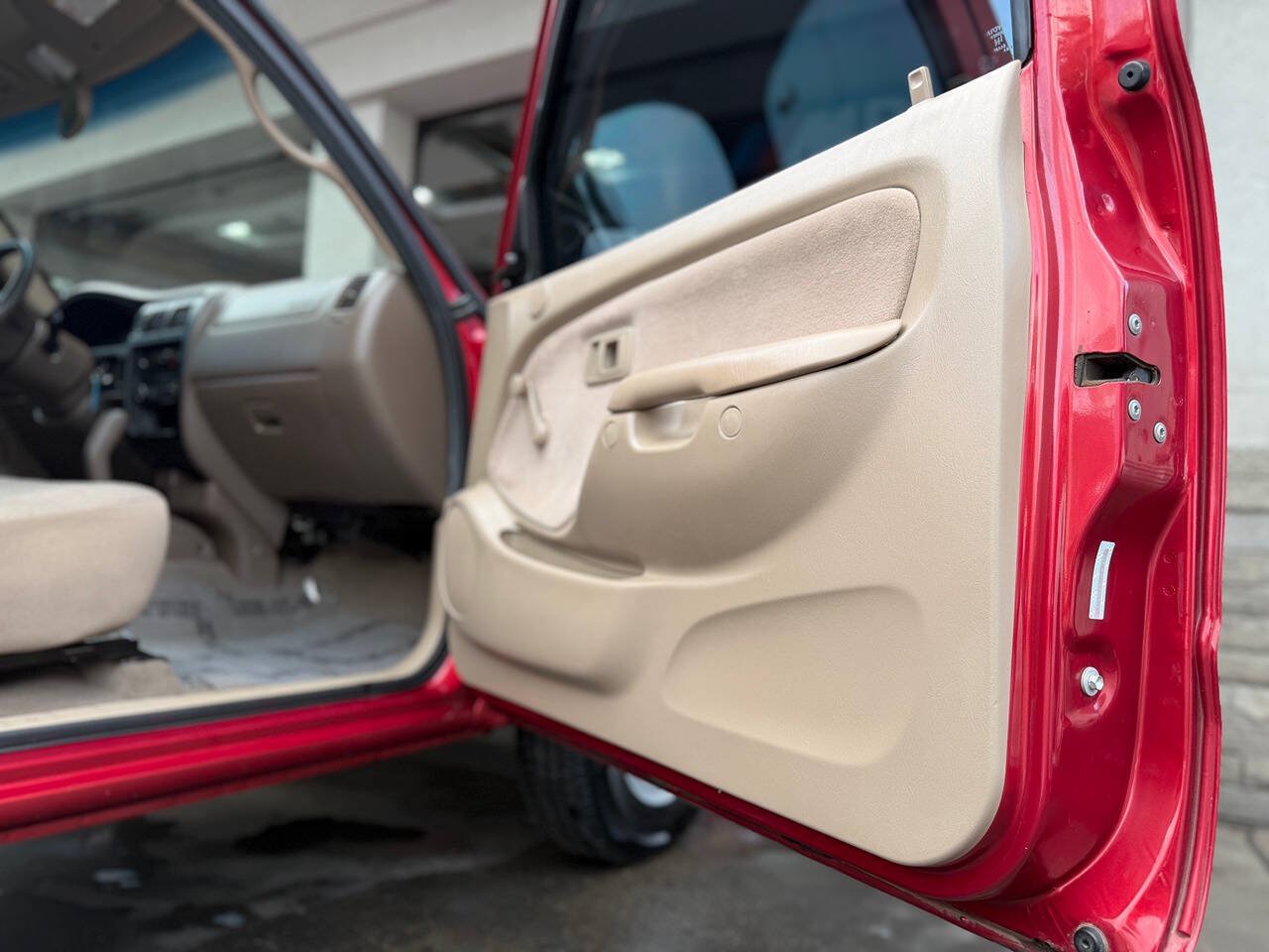 Used 2002 Toyota Tacoma 2WD Regular Cab image 48