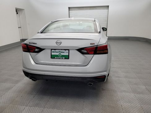 Used 2024 Nissan Altima 2.5 SR FWD image 7