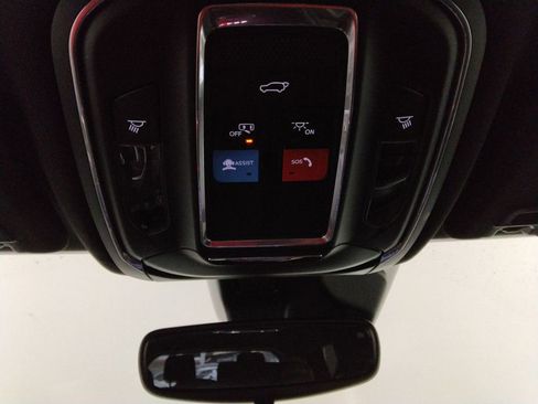 Used 2024 Jeep Grand Cherokee L Laredo image 29