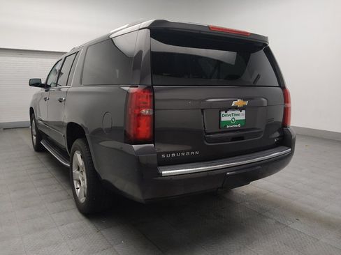 Used 2018 Chevrolet Suburban Premier RWD image 5