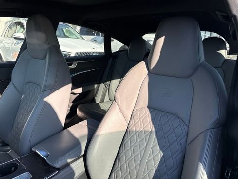 Used 2020 Audi S7 Prestige w/ Prestige Package image 3