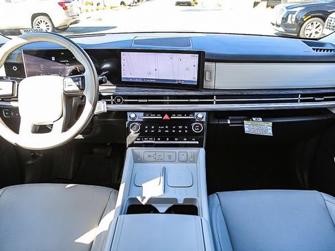 Used 2024 Hyundai Santa Fe Calligraphy image 12