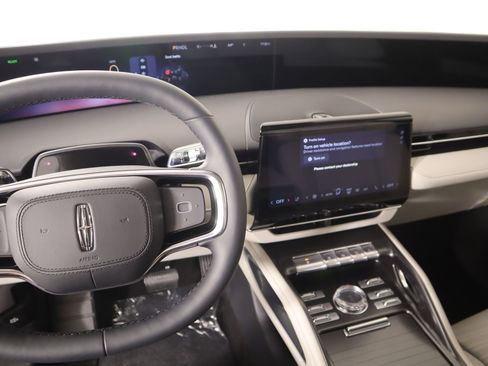 New 2026 Lincoln Nautilus Reserve AWD/4WD image 5