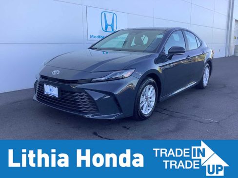 Used 2025 Toyota Camry LE w/ Convenience Package AWD/4WD image 1