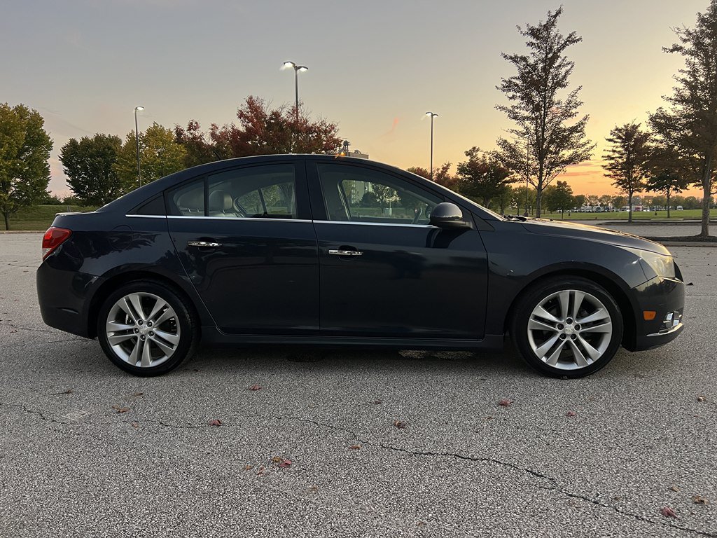 Used 2014 Chevrolet Cruze LTZ w/ RS Package FWD image 6