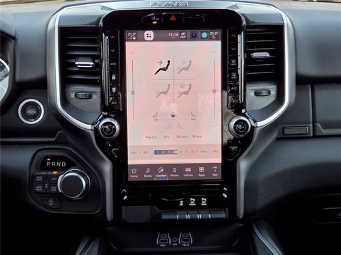 New 2026 RAM 1500 Big Horn AWD/4WD image 10