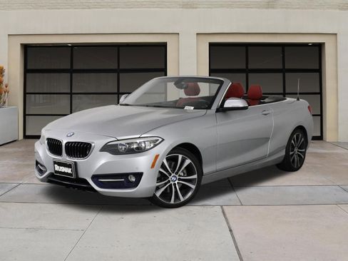 Used 2016 BMW 228i Convertible RWD image 3