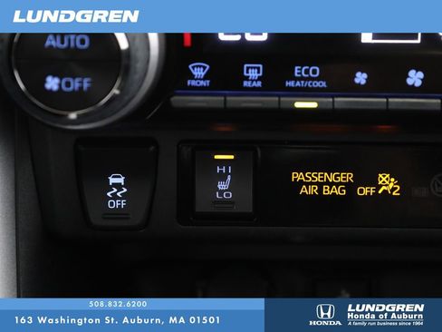 Used 2022 Toyota RAV4 XLE Premium AWD/4WD image 25