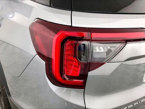 Used 2023 GMC Acadia AT4 w/ Technology Package image 29