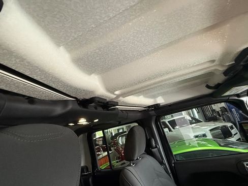 Used 2021 Jeep Gladiator Sport AWD/4WD image 15