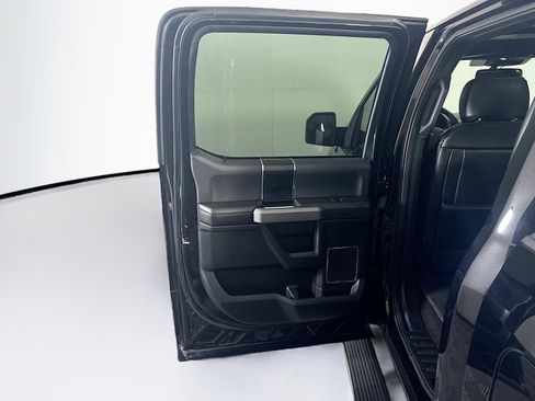 Used 2020 Ford F150 Platinum w/ Equipment Group 701A Luxury AWD/4WD image 28