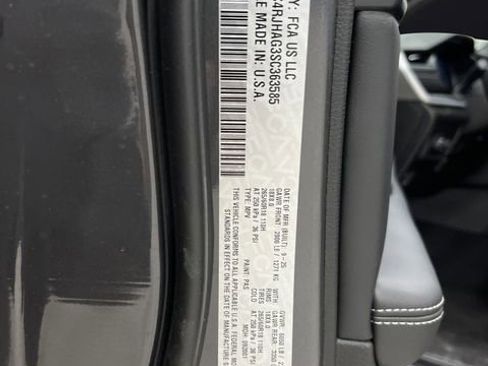 New 2025 Jeep Grand Cherokee Laredo X w/ Trailer Tow Package image 35