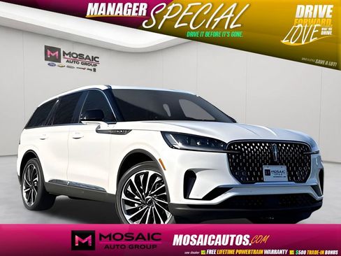 Used 2025 Lincoln Aviator Reserve AWD/4WD image 1