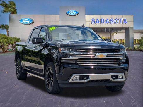 Used 2020 Chevrolet Silverado 1500 High Country w/ Technology Package AWD/4WD image 1