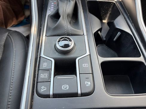 Used 2022 Kia Sorento EX w/ Panoramic Sunroof Package FWD image 19