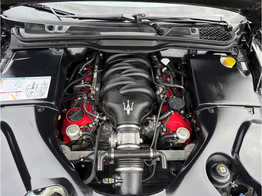 Used 2018 Maserati GranTurismo Sport RWD image 43