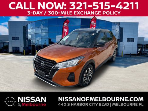 Used 2023 Nissan Kicks SV FWD image 1