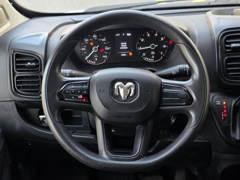 Used 2023 RAM ProMaster 2500 image 21