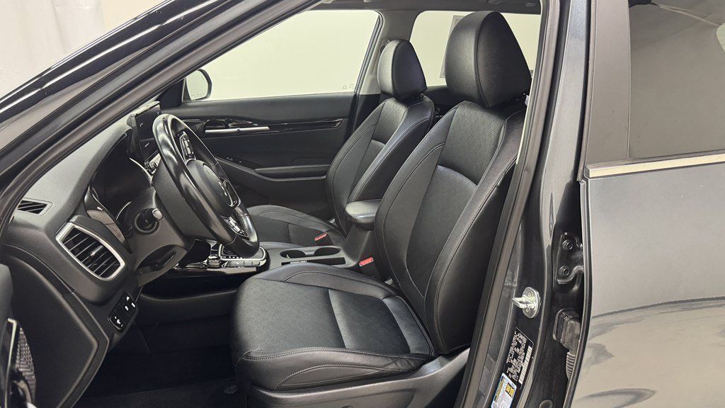 Used 2022 Kia Seltos SX w/ Sunroof Package AWD/4WD image 26