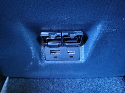 Used 2025 Toyota Camry LE image 14