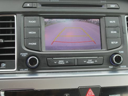 Used 2015 Hyundai Sonata Limited FWD image 12