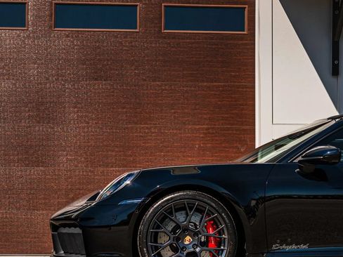 Used 2025 Porsche 911 GTS image 98