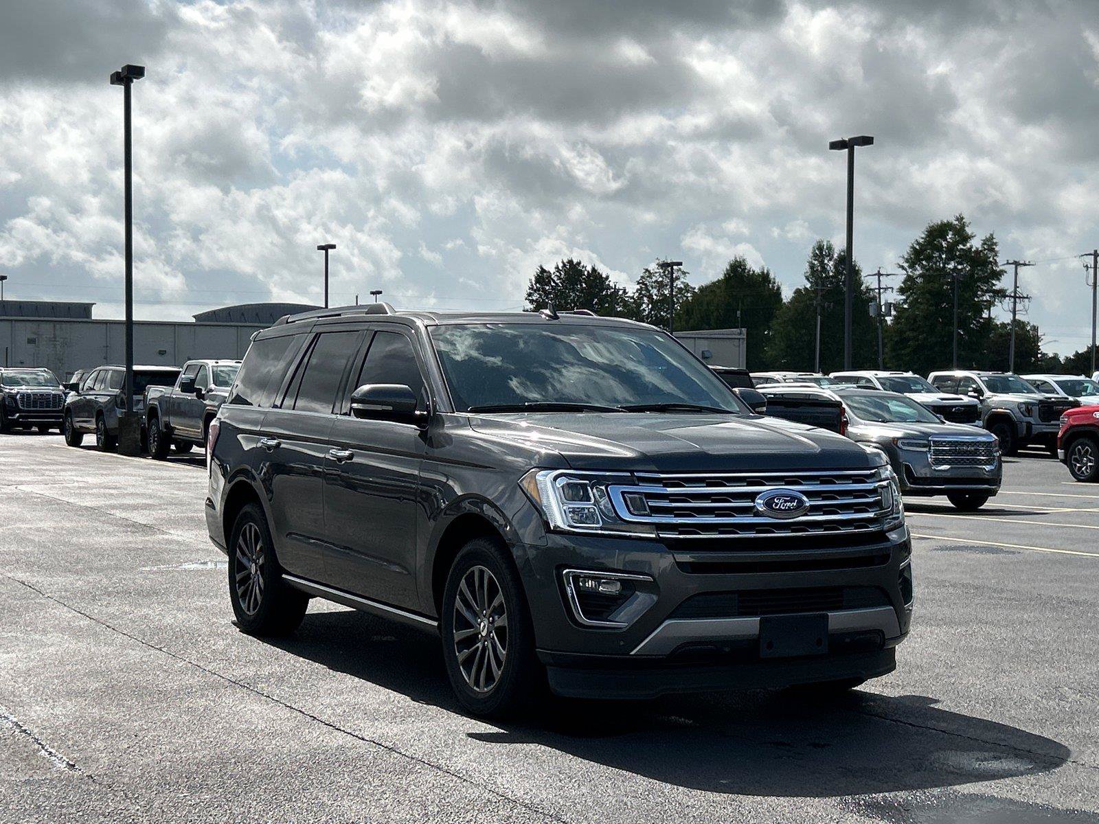 Used 2019 Ford Expedition Limited w/ Equipment Group 301A RWD image 9