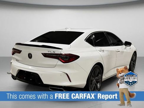 Used 2023 Acura TLX image 3