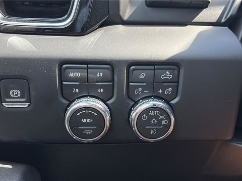 New 2026 GMC Sierra 1500 Denali AWD/4WD image 13