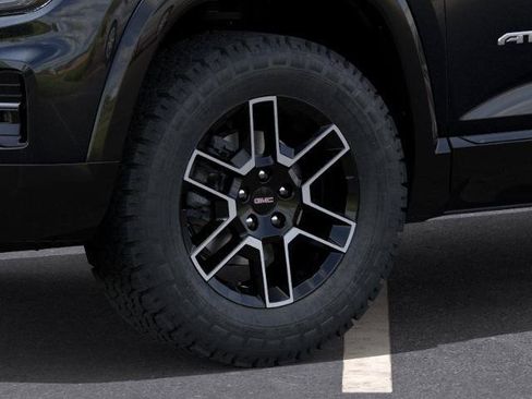New 2026 GMC Terrain AT4 w/ Technology Package II AWD/4WD image 33