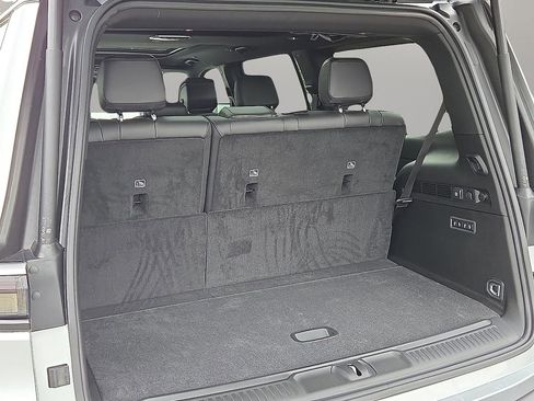 New 2026 Jeep Grand Wagoneer 4WD w/ Premium Group I image 8