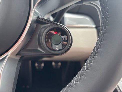 Used 2025 Porsche 718 Cayman S RWD image 27