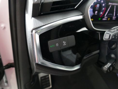 New 2025 Audi Q3 2.0T Premium Plus image 15