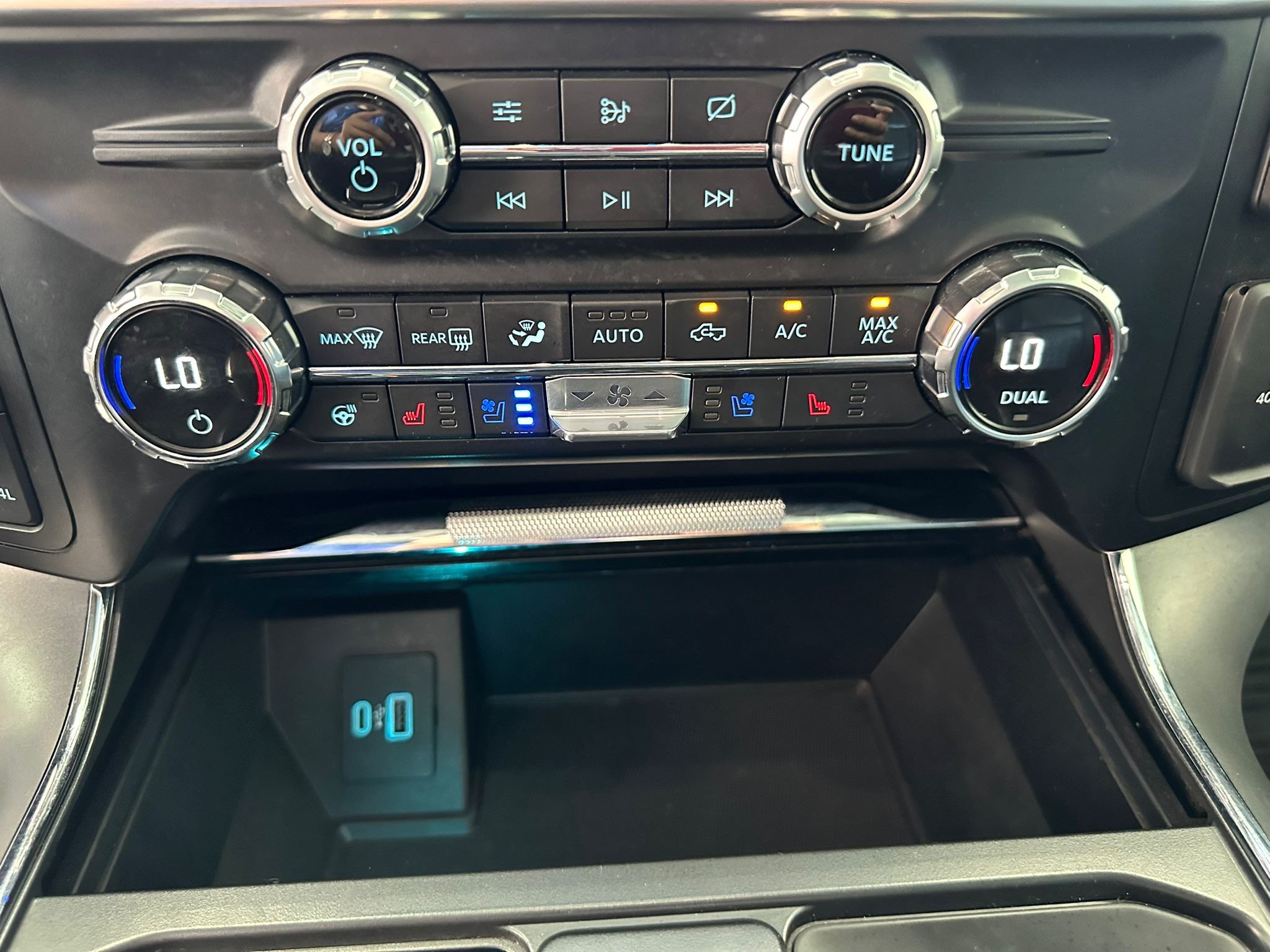 Used 2021 Ford F150 Lariat w/ Equipment Group 502A High AWD/4WD image 20
