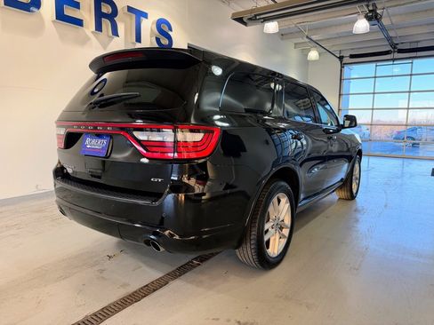 Used 2023 Dodge Durango GT image 3