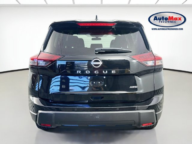 Used 2025 Nissan Rogue SV AWD/4WD image 6